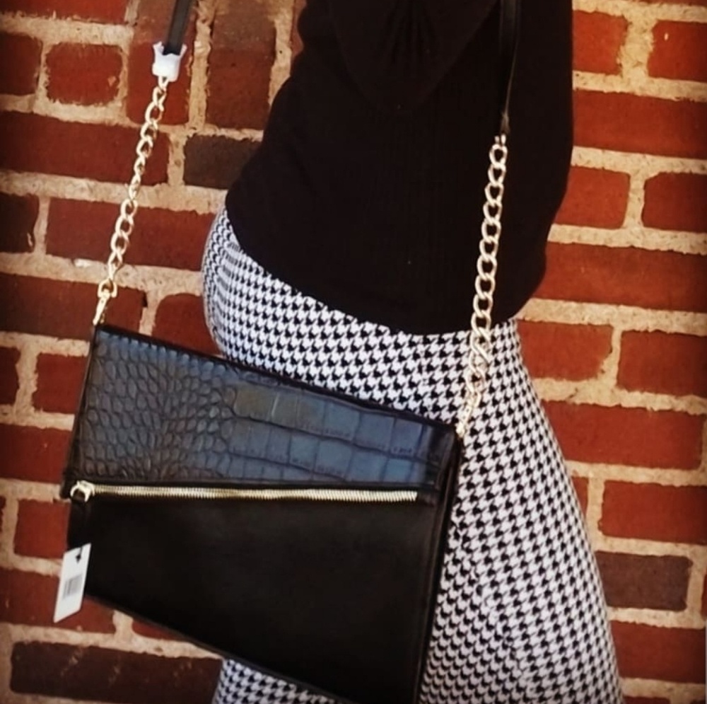 Black Clutch with Detachable Strap